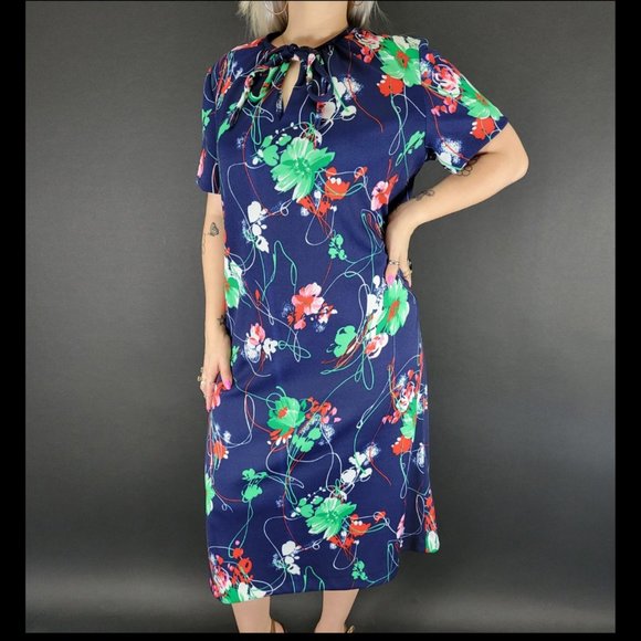 Vintage | Dresses | 7s Three Rs Navy Blue Floral House Dress | Poshmark